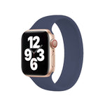 سوار ساعة سيليكون مرن بلون صلب لسلسلة Apple Watch 10 مقاس 42مم / 9 و 8 و 7 مقاس 41مم / SE 3 و SE 2 و 6 و SE و 5 و 4 مقاس 40مم / 3 و 2 و 1 مقاس 38مم، الحجم: L 156مم