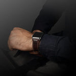 سوار ساعة جلد عتيق من شمع الزيت Denior لسلسلة Apple Watch 7 مقاس 45مم / 6 و SE و 5 و 4 مقاس 44مم / 3 و 2 و 1 مقاس 42مم