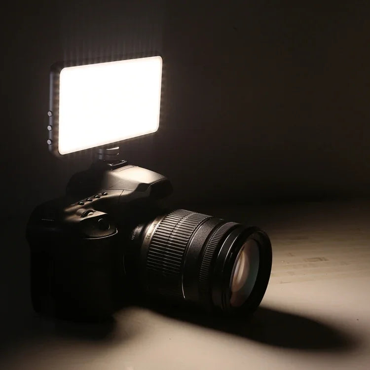 LED011S Pocket 180 مصباح LED احترافي للتدوين المرئي والتصوير الفوتوغرافي مع شاشة OLED وحامل محول حذاء بارد لكاميرات كانون / نيكون DSLR، 180 LED
