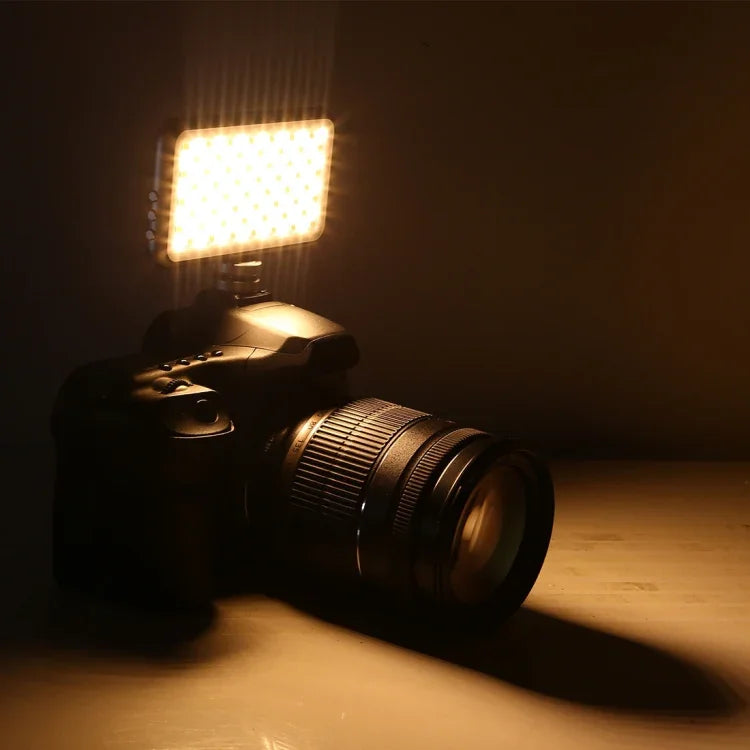 LED-013 Pocket 112 مصباح LED احترافي للتدوين المرئي والتصوير الفوتوغرافي مع شاشة OLED وحامل محول حذاء بارد لكاميرات كانون / نيكون DSLR، 112 LED