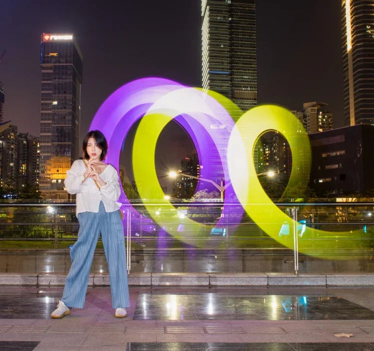 مصباح فيديو LED ملون احترافي LUXCeO P7RGB مع تطبيق تحكم، درجة حرارة لون قابلة للتعديل، مقاوم للماء، ضوء تعبئة يدوي مع جهاز تحكم عن بُعد، P7RGB Pro