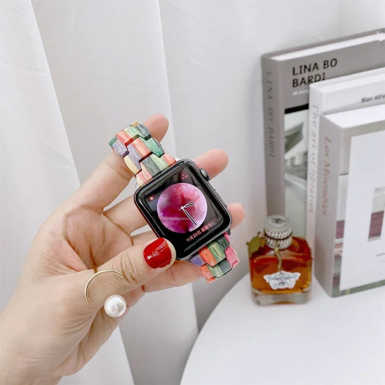 سوار ساعة من خرز الخشب المنسوج لسلسلة Apple Watch 6 و SE و 5 و 4 مقاس 44 مم / 3 و 2 و 1 مقاس 42 مم، لسلسلة Apple Watch Ultra مقاس 49 مم / 8 و 7 مقاس 45 مم / SE 2 و 6 و SE و 5 و 4 مقاس 44 مم / 3 و 2 و 1 مقاس 42 مم