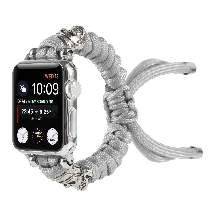 سوار ساعة مضفر بحبل مظلة بنقشة جمجمة، لسلسلة Apple Watch Ultra بمقاس 49مم / السلسلة 8 و 7 بمقاس 45مم / SE 2 و 6 و SE و 5 و 4 بمقاس 44مم / 3 و 2 و 1 بمقاس 42مم، لسلسلة Apple Watch 8 و 7 بمقاس 41مم / SE 2 و 6 و SE و 5 و 4 بمقاس 40مم / 3 و 2 و 1 بمقاس 38مم