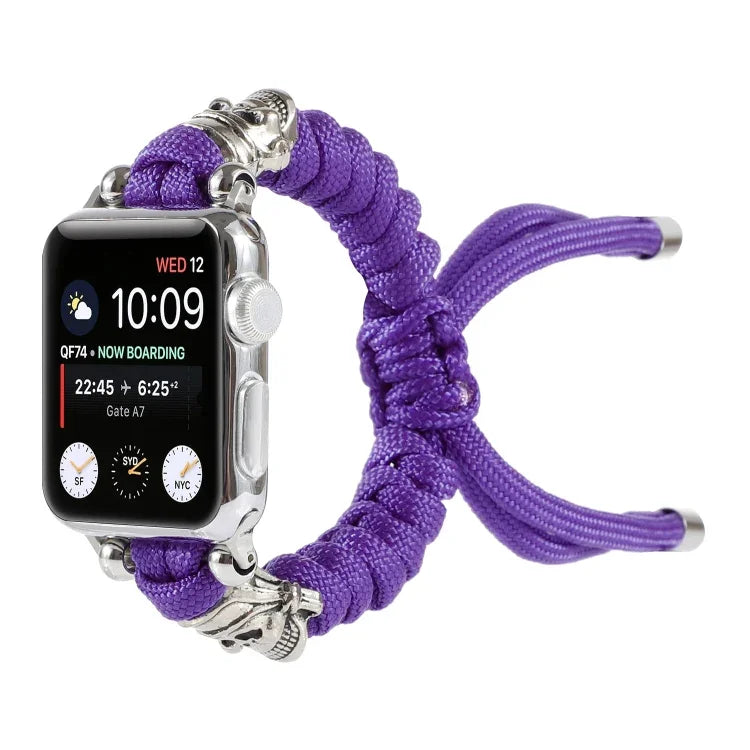 سوار ساعة مضفر بحبل مظلة بنقشة جمجمة، لسلسلة Apple Watch Ultra بمقاس 49مم / السلسلة 8 و 7 بمقاس 45مم / SE 2 و 6 و SE و 5 و 4 بمقاس 44مم / 3 و 2 و 1 بمقاس 42مم، لسلسلة Apple Watch 8 و 7 بمقاس 41مم / SE 2 و 6 و SE و 5 و 4 بمقاس 40مم / 3 و 2 و 1 بمقاس 38مم