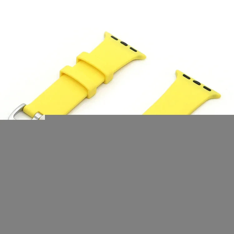 سوار ساعة بديل من السيليكون مع إبزيم فضي، لسلسلة Apple Watch 7 مقاس 41مم / و 6 و SE و 5 و 4 مقاس 40مم، لسلسلة Apple Watch 7 مقاس 45مم / و 6 و SE و 5 و 4 مقاس 44مم