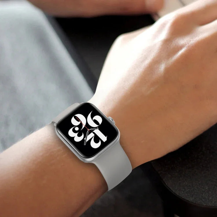سوار ساعة بديل من السيليكون المرن لسلسلة Apple Watch، 7 مقاس 45مم / 6 و SE و 5 و 4 مقاس 44مم / 3 و 2 و 1 مقاس 42مم