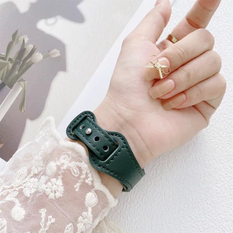 سوار ساعة بديل من الجلد مع إبزيم عكسي بشكل 8 للخصر الصغير لسلسلة Apple Watch، 7 مقاس 41مم / 6 و SE و 5 و 4 مقاس 40مم / 3 و 2 و 1 مقاس 38مم، 7 مقاس 45مم / 6 و SE و 5 و 4 مقاس 44مم / 3 و 2 و 1 مقاس 42مم