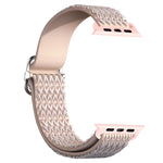 سوار ساعة بديل مطاطي قابل للتعديل بنقشة ماسية لسلسلة Apple Watch، 7 مقاس 41مم / 6 و SE و 5 و 4 مقاس 40مم / 3 و 2 و 1 مقاس 38مم، 7 مقاس 45مم / 6 و SE و 5 و 4 مقاس 44مم / 3 و 2 و 1 مقاس 42مم