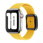 سوار ساعة سيليكون بإبزيم أسود لسلسلة Apple Watch، 7 بقياس 45مم / 6&SE&5&4 بقياس 44مم / 3&2&1 بقياس 42مم