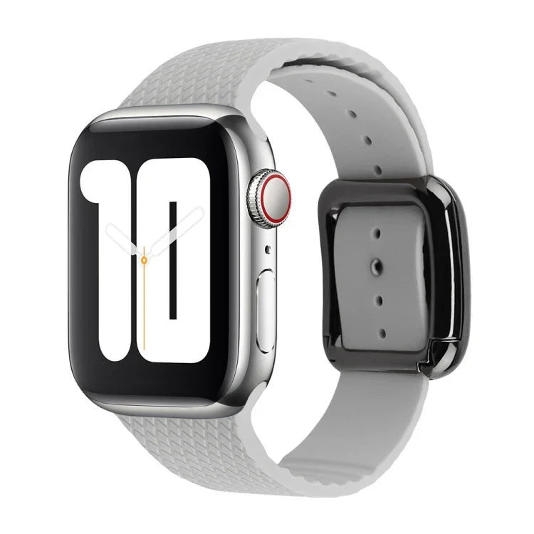 سوار ساعة سيليكون بإبزيم أسود لسلسلة Apple Watch، 7 بقياس 45مم / 6&SE&5&4 بقياس 44مم / 3&2&1 بقياس 42مم