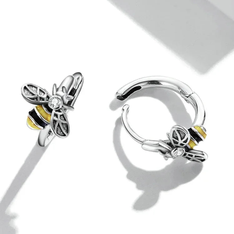 أقراط نسائية من الفضة الإسترلينية S925 بتصميم نحلة صغيرة، نحلة صغيرة