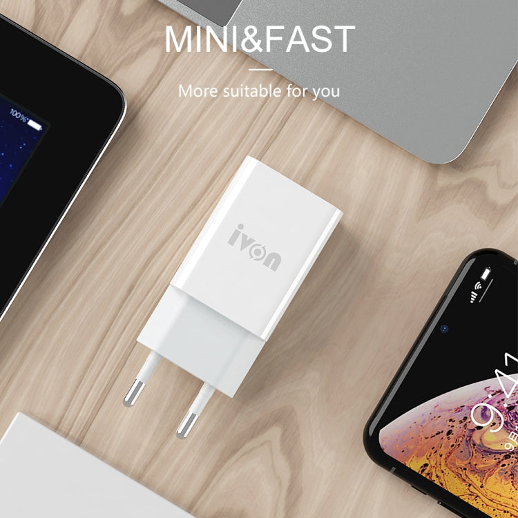 شاحن سفر IVON AD-33 2 في 1 بمنفذ USB واحد 2.1A + مجموعة كابل بيانات USB إلى 8 سنون بطول 1 متر، قابس الاتحاد الأوروبي، قابس الولايات المتحدة