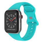 حزام ساعة من السيليكون مع إبزيم فراشة، الحجم: L لسلسلة Apple Watch، 7 بمقاس 41 مم / 6 و SE و 5 و 4 بمقاس 40 مم / 3 و 2 و 1 بمقاس 38 مم