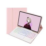 غطاء جلد للتابلت مع فتحة قلم ولوحة لمس ولوحة مفاتيح بلوتوث ملمس الجلد، لطراز iPad 9.7 2018 و2017 / Pro 9.7 / Air 2، لطراز iPad 10.2 2021 و2020 و2019 / Air 2019 / Pro 10.5، لطراز iPad Air 11 2025 / 2024 / Pro 11 2021 و2020 و2018