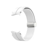 حزام ساعة سيليكون بمشبك فضي قابل للطي، لسامسونج جالاكسي ووتش5 40 و44 مم / برو 45 مم