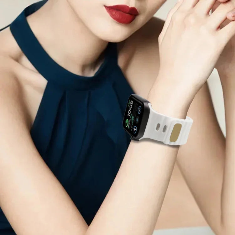 سوار ساعة من السيليكون مع إبزيم عكسي، لساعات Apple Watch Ultra 49 مم / السلسلة 8 و 7 45 مم / SE 2 و 6 و SE و 5 و 4 44 مم / 3 و 2 و 1 42 مم، لساعات Apple Watch السلسلة 8 و 7 41 مم / SE 2 و 6 و SE و 5 و 4 40 مم / 3 و 2 و 1 38 مم