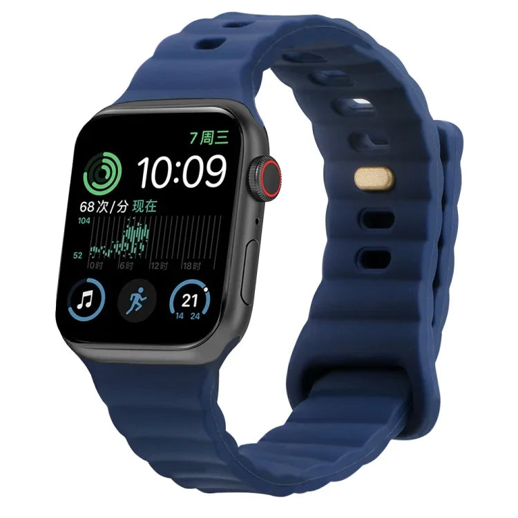 سوار ساعة من السيليكون مع إبزيم عكسي، لساعات Apple Watch Ultra 49 مم / السلسلة 8 و 7 45 مم / SE 2 و 6 و SE و 5 و 4 44 مم / 3 و 2 و 1 42 مم، لساعات Apple Watch السلسلة 8 و 7 41 مم / SE 2 و 6 و SE و 5 و 4 40 مم / 3 و 2 و 1 38 مم