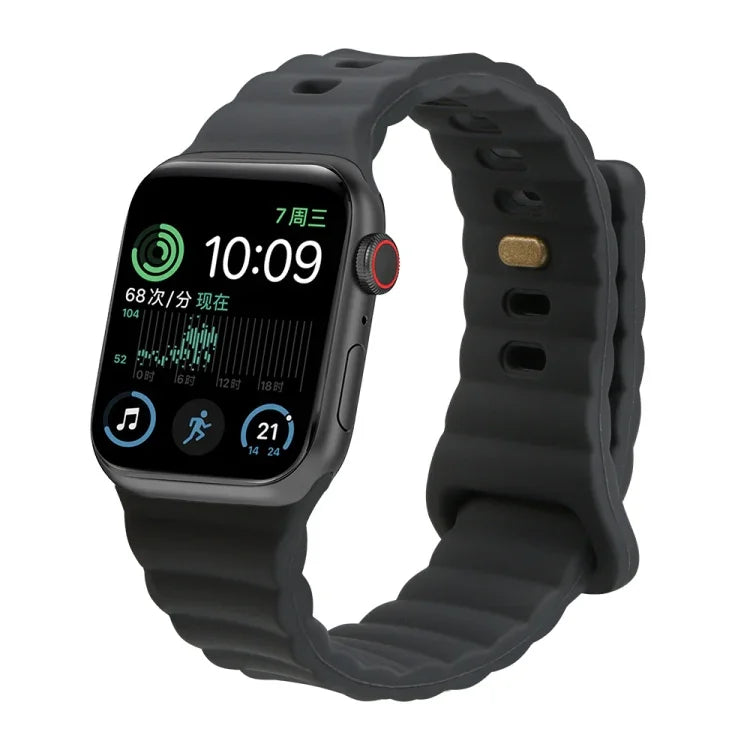 سوار ساعة من السيليكون مع إبزيم عكسي، لساعات Apple Watch Ultra 49 مم / السلسلة 8 و 7 45 مم / SE 2 و 6 و SE و 5 و 4 44 مم / 3 و 2 و 1 42 مم، لساعات Apple Watch السلسلة 8 و 7 41 مم / SE 2 و 6 و SE و 5 و 4 40 مم / 3 و 2 و 1 38 مم