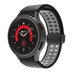سوار ساعة سيليكوني قابل للطي مع ثقوب مزدوجة، لساعات Samsung Galaxy Watch5 Pro