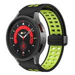 سوار ساعة سيليكوني قابل للطي مع ثقوب مزدوجة، لساعات Samsung Galaxy Watch5 Pro