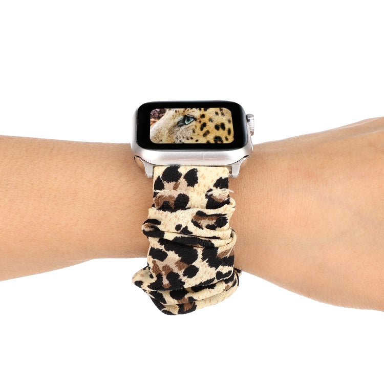 سوار ساعة من القماش وحلقة شعر من الفولاذ المقاوم للصدأ، لسلسلة Apple Watch 8 و7 مقاس 41 مم / SE 2 و6 وSE و5 و4 مقاس 40 مم / 3 و2 و1 مقاس 38 مم، لساعات Apple Watch Ultra مقاس 49 مم / سلسلة 8 و7 مقاس 45 مم / SE 2 و6 وSE و5 و4 مقاس 44 مم / 3 و2 و1 مقاس 42 مم
