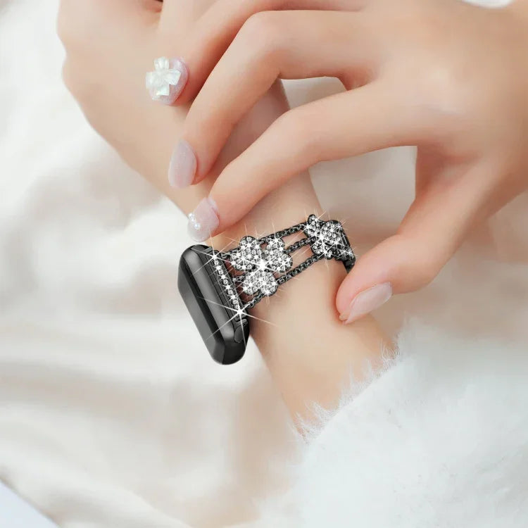 سوار ساعة مزين بألماس على شكل ورقة ثلاثية، لسلسلة Apple Watch 8&7 مقاس 45مم، لسلسلة Apple Watch 8&7 مقاس 41مم