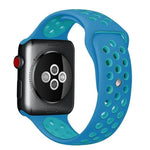 سوار ساعة سيليكون رياضي الإصدار القياسي، لسلسلة Apple Watch 7 مقاس 41 مم / 6 و SE و 5 و 4 مقاس 40 مم / 3 و 2 و 1 مقاس 38 مم، لساعات Apple Watch Ultra 49 مم / السلسلة 8 و 7 مقاس 45 مم / SE 2 و 6 و SE و 5 و 4 مقاس 44 مم / 3 و 2 و 1 مقاس 42 مم