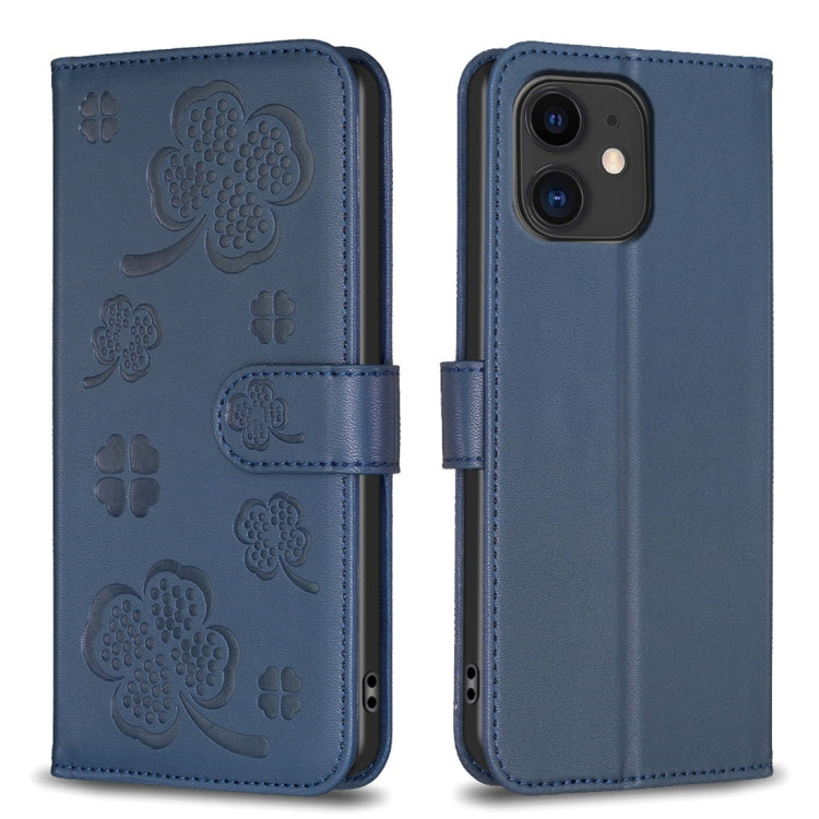 غطاء هاتف من الجلد المنقوش بأوراق البرسيم الرباعية، لهواتف iPhone 7 / 8 / SE 2022، لهاتف iPhone 13 Pro Max، لهاتف iPhone 13 Pro، لهاتف iPhone 13، لهواتف iPhone 12 / 12 Pro، لهاتف iPhone 12 Pro Max، لهاتف iPhone 11 Pro Max، لهاتف iPhone 11