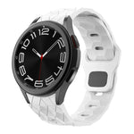 سوار ساعة سيليكون بنمط كرة القدم مع إبزيم عكسي، لسامسونج Galaxy Watch 6 / 6 Classic