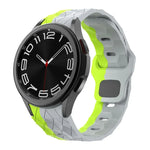 سوار ساعة سيليكون بنمط كرة القدم مع إبزيم عكسي، لسامسونج Galaxy Watch 6 / 6 Classic