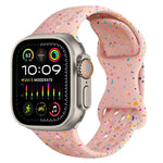 سوار ساعة من السيليكون بنمط تمويه مع إبزيم فراشة بنمط ثقوب، لسلسلة Apple Watch Ultra 2 مقاس 49مم، لسلسلة Apple Watch 9 مقاس 45مم، لسلسلة Apple Watch 9 مقاس 41مم، لسلسلة Apple Watch Ultra مقاس 49مم