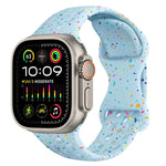 سوار ساعة من السيليكون بنمط تمويه مع إبزيم فراشة بنمط ثقوب، لسلسلة Apple Watch Ultra 2 مقاس 49مم، لسلسلة Apple Watch 9 مقاس 45مم، لسلسلة Apple Watch 9 مقاس 41مم، لسلسلة Apple Watch Ultra مقاس 49مم