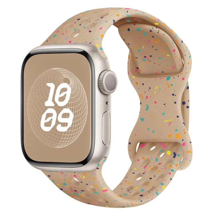 سوار ساعة من السيليكون بنمط تمويه مع إبزيم فراشة بنمط ثقوب، لسلسلة Apple Watch 8 مقاس 41مم، لسلسلة Apple Watch 8 مقاس 45مم، لسلسلة Apple Watch SE 2022 مقاس 40مم، لسلسلة Apple Watch SE 2022 مقاس 44مم