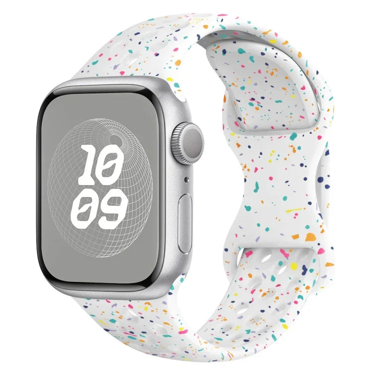 سوار ساعة من السيليكون بنمط تمويه مع إبزيم فراشة بنمط ثقوب، لسلسلة Apple Watch 7 مقاس 41مم، لسلسلة Apple Watch 7 مقاس 45مم، لسلسلة Apple Watch SE مقاس 40مم، لسلسلة Apple Watch SE مقاس 44مم
