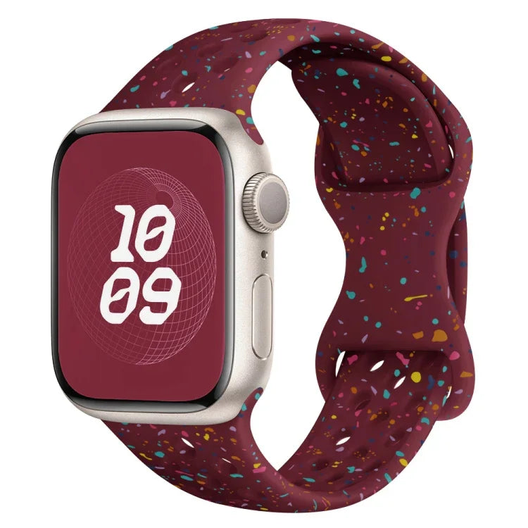 سوار ساعة من السيليكون بنمط تمويه مع إبزيم فراشة بنمط ثقوب، لسلسلة Apple Watch 7 مقاس 41مم، لسلسلة Apple Watch 7 مقاس 45مم، لسلسلة Apple Watch SE مقاس 40مم، لسلسلة Apple Watch SE مقاس 44مم