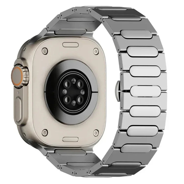 Oval Butterfly Buckle Titanium Alloy Watch Band, For Apple Watch SE 2023 44mm, For Apple Watch Ultra 2 49mm, For Apple Watch Series 9 45mm, For Apple Watch Ultra 49mm, For Apple Watch Series 8 45mm, For Apple Watch SE 2022 44mm                         ...