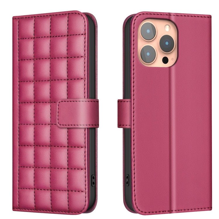 حافظة هاتف جلدية بنقشة مربعات، لهواتف iPhone 17e / 16e، iPhone 17 Pro Max، iPhone 16 Pro Max، iPhone 16 Pro، iPhone 16 Plus، iPhone 16، iPhone 15 Pro Max، iPhone 15 Pro