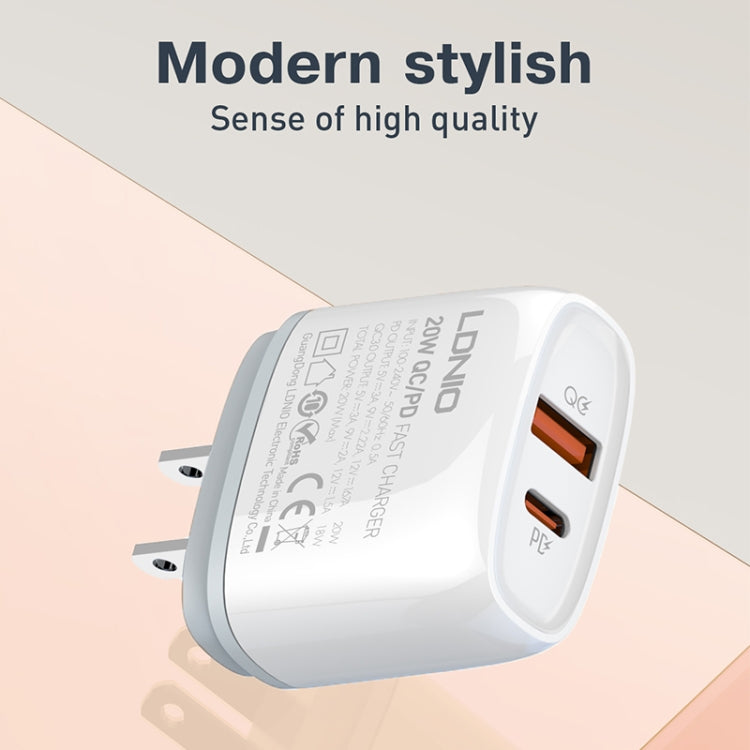 شاحن سريع LDNIO Q229 QC3.0 / PD20W USB + Type-C مع كابل USB بطول 1 متر إلى 8 بن، قابس الاتحاد الأوروبي، قابس المملكة المتحدة، قابس الولايات المتحدة
