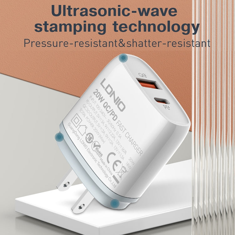 شاحن سريع LDNIO Q229 QC3.0 / PD20W USB + Type-C مع كابل USB بطول 1 متر إلى 8 بن، قابس الاتحاد الأوروبي، قابس المملكة المتحدة، قابس الولايات المتحدة