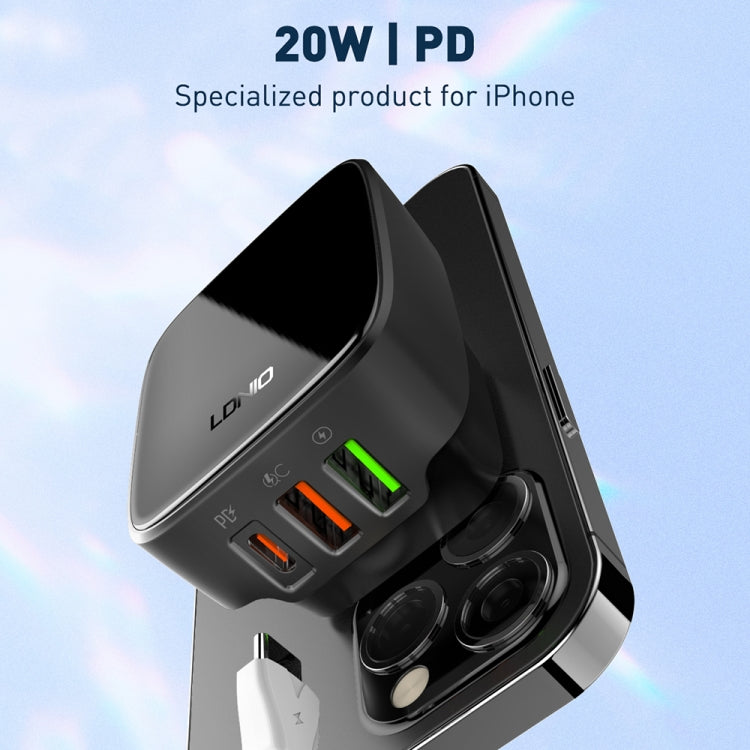 شاحن LDNIO Q334 بقوة 32 واط بمنفذ Type-C + منفذي USB مع كابل بيانات Micro USB بطول 1 متر، قابس الاتحاد الأوروبي