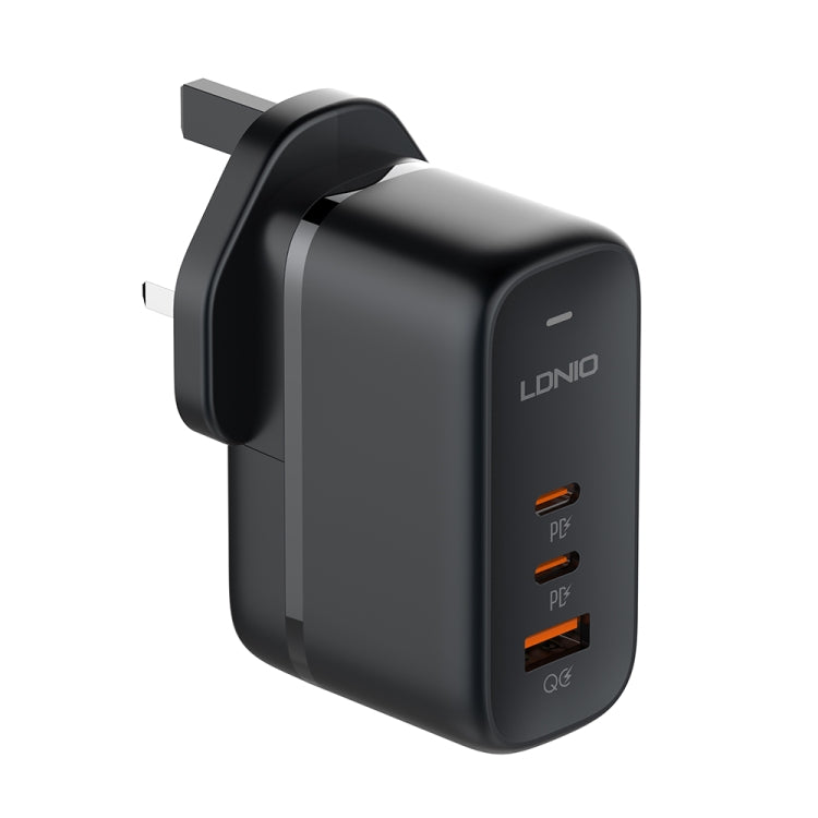 شاحن LDNIO Q366 بقوة 65 واط USB + منفذي Type-C مع كابل USB-C / Type-C إلى USB-C / Type-C بطول 1 متر، قابس الاتحاد الأوروبي، قابس المملكة المتحدة، قابس الولايات المتحدة