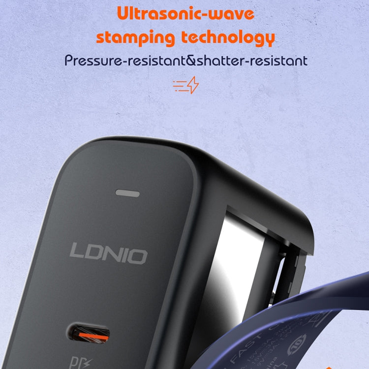 شاحن LDNIO Q366 بقوة 65 واط USB + منفذي Type-C مع كابل USB-C / Type-C إلى USB-C / Type-C بطول 1 متر، قابس الاتحاد الأوروبي، قابس المملكة المتحدة، قابس الولايات المتحدة