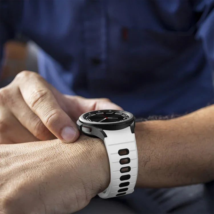 سوار ساعة سيليكون بمشبك عكسي مخطط بلونين، لساعات Samsung Galaxy Watch 7 / 6