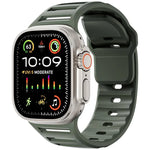 سوار ساعة سيليكون ثنائي اللون متعدد الثقوب مع مسمار واحد، لساعات Apple Watch مقاسات 46مم / 49مم / 45مم / 44مم
