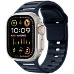 سوار ساعة سيليكون ثنائي اللون متعدد الثقوب مع مسمار واحد، لساعات Apple Watch مقاسات 46مم / 49مم / 45مم / 44مم