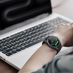 ساعة رياضية ذكية MOMAX SW2S بشاشة 1.38 بوصة، مقاومة للماء بمعيار IP68