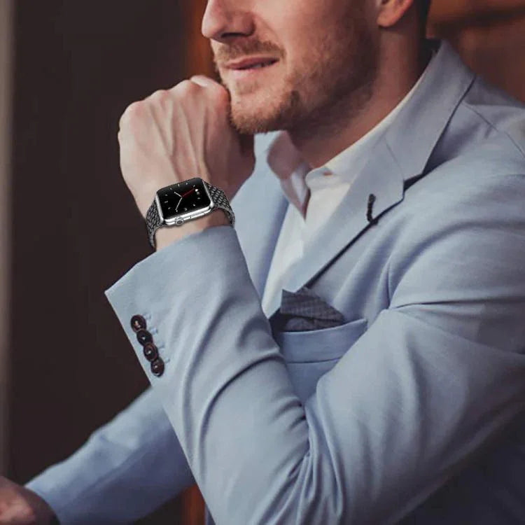 سوار ساعة معدني بنقشة التنين من xDfind، لسلسلة Apple Watch مقاسات 42 / 44 / 45 / 46 / 49مم، لسلسلة Apple Watch مقاسات 38 / 40 / 41 / S10 42مم