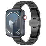 حزام ساعة بسبيكة التيتانيوم مع إبزيم فراشة بثلاث حبات وخصر نحيف، لسلسلة Apple Watch مقاسات 46مم / 49مم / 45مم / 44مم، لسلسلة Apple Watch مقاسات 42مم / 41مم / 40مم / 38مم