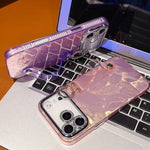 غطاء هاتف TPU مع حامل سوار بنقشة ريشة-غز مطلية مع فيلم عدسة، لهاتف iPhone 13