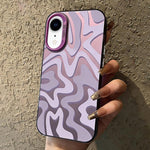 حافظة هاتف PC 2 في 1 بنمط خطوط متموجة مع طلاء IMD مطفي، لهواتف iPhone 11، iPhone 11 Pro، iPhone X / XS، iPhone XR، iPhone XS Max، iPhone 8 Plus / 7 Plus